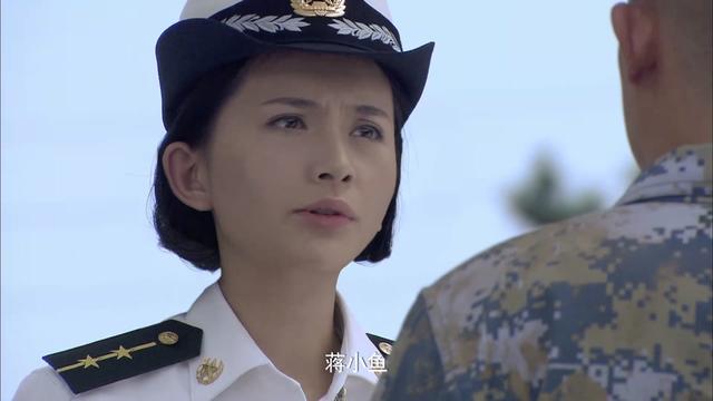 李依玲沈鴿火藍刀鋒一演成名個性溫柔的女軍官也是神槍手